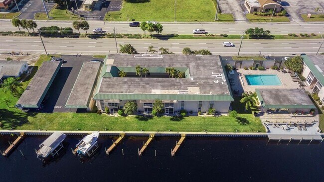 Building Photo - 3905 Del Prado Blvd S