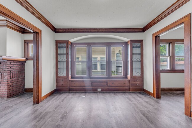 Building Photo - 18751 Monterey Ave