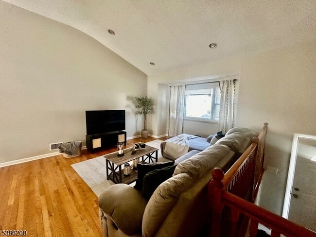 Building Photo - 119 Cindy Ct