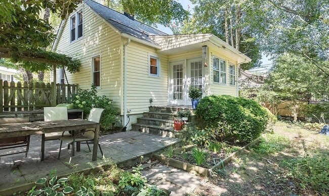 Building Photo - 8405 Brady Ave