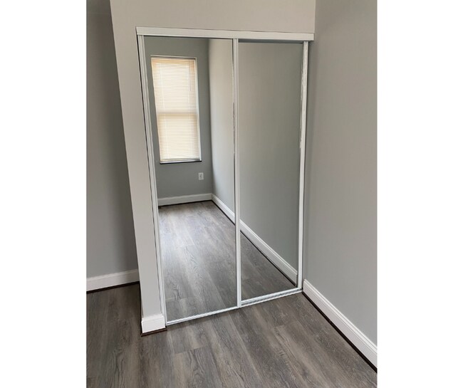 Building Photo - 3523 Edmondson Ave