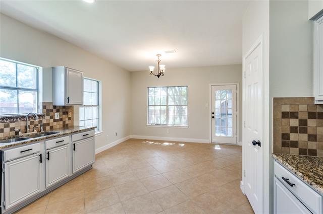 Building Photo - 7941 Flagstone St
