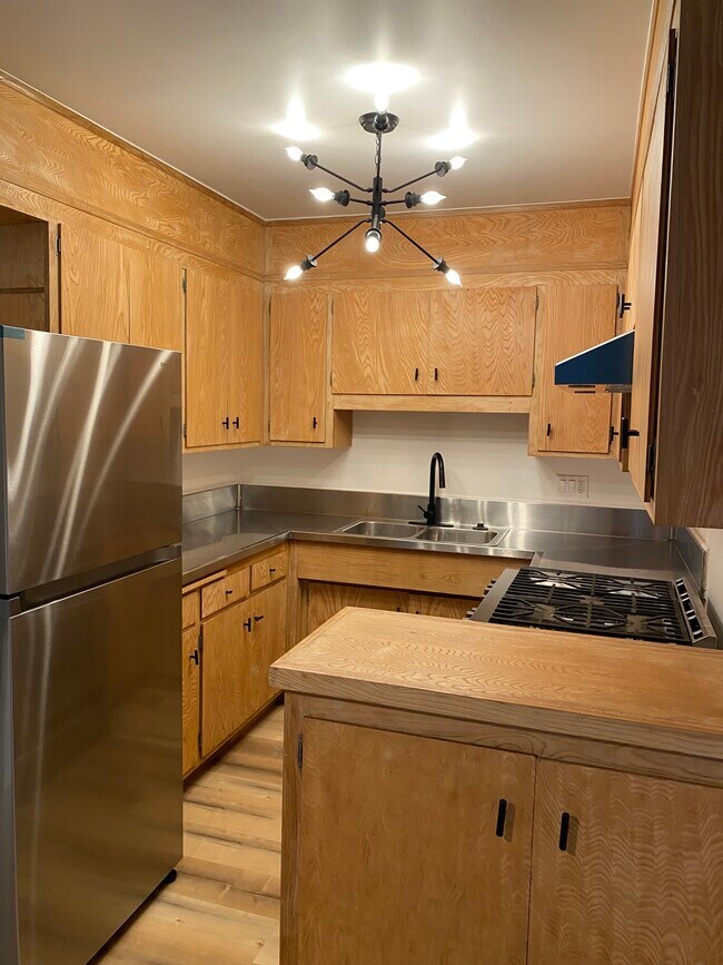 kitchen - 120 S Maple Dr