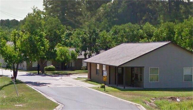 Building Photo - 1701 S Jones St