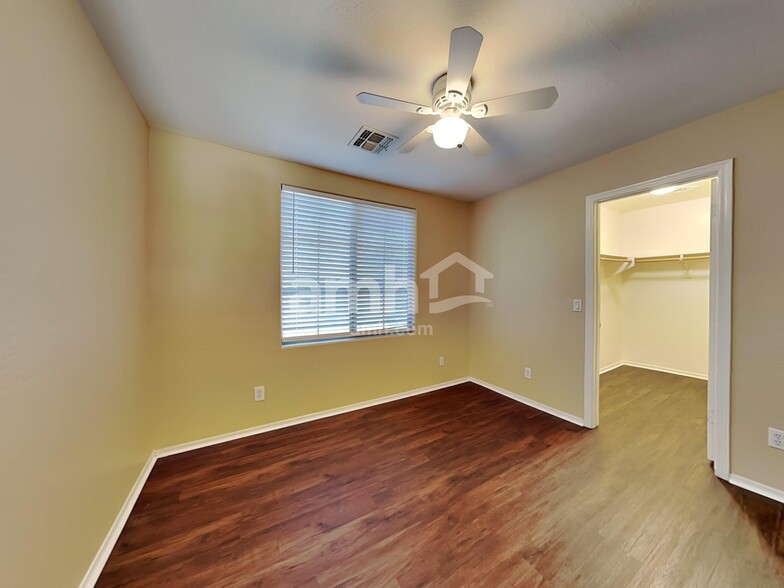 Building Photo - 3221 S 93rd Ave