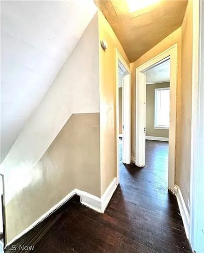 Building Photo - 3 BD/ 2 BA House for Rent in Cleveland
