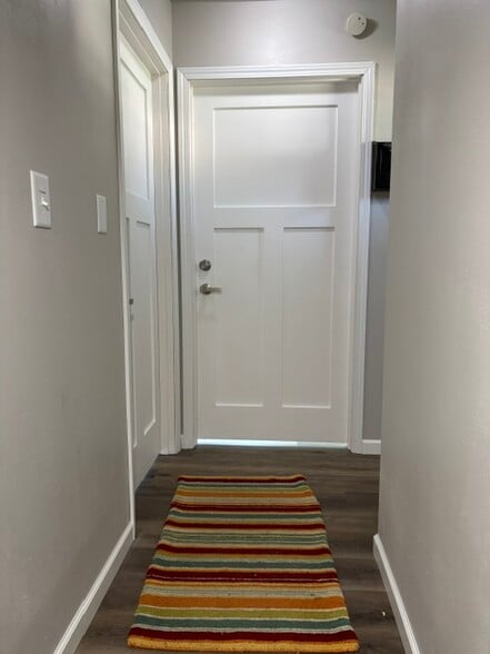 Hallway entrance - 863 S Silver Lake St