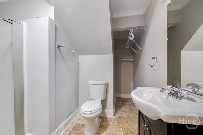 Building Photo - 508 E Liberty