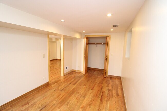 Building Photo - 1502 N Rockwell St