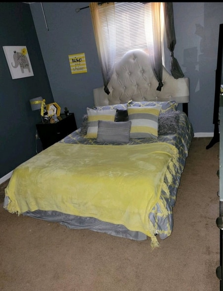 Building Photo - 200 Summit Ave