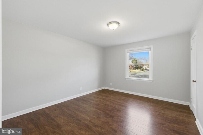 Building Photo - 5402 12th St S