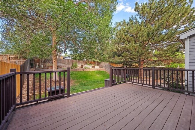Building Photo - Beautiful 4-Bedroom Home in Lakewood with Finished Basement & Private Backyard