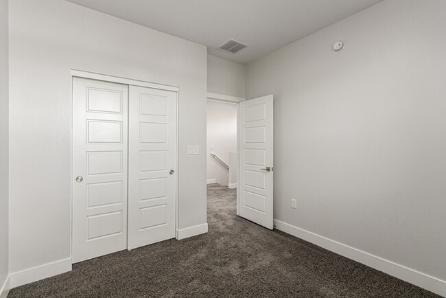 Building Photo - 7531 E Billings St