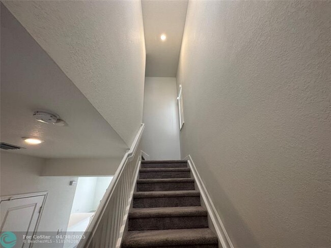 Building Photo - 2364 NW 131st Cir