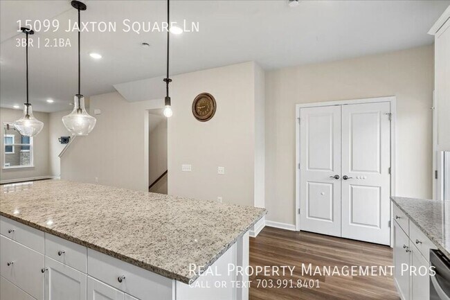 Building Photo - 15099 Jaxton Sq Ln