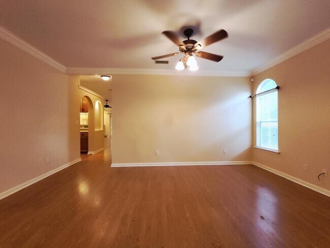 Building Photo - 8520 Hannary Cir
