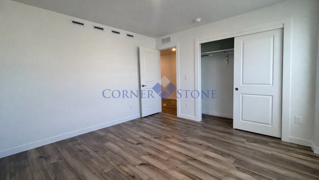 Building Photo - Stunning Home in Star!