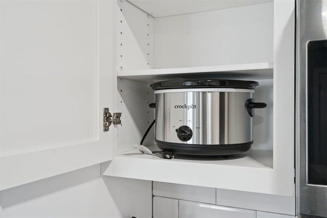 Building Photo - 4104 NW 59th St