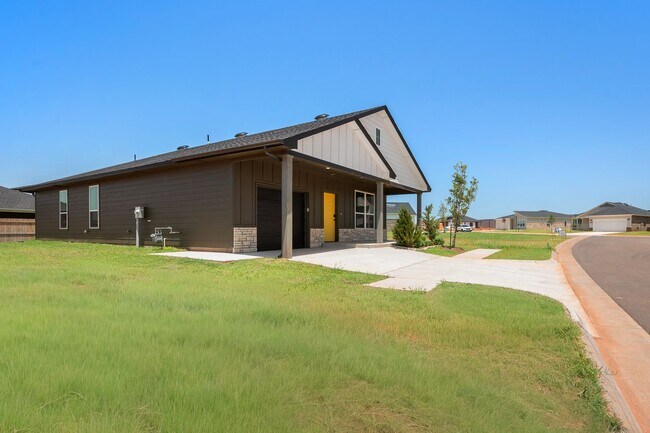 Building Photo - 4105 NW 180th St