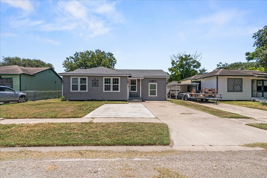 Building Photo - 4513 Green Grove Dr