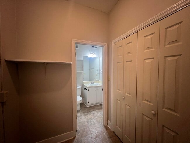 Building Photo - 316 3rd St