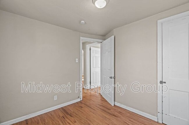 Building Photo - 161 Anistasia Dr