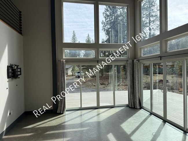 Building Photo - 19354 Kiowa Rd