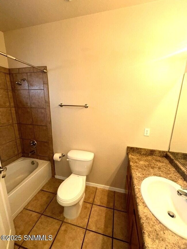 Building Photo - 4529 Hillsboro Loop