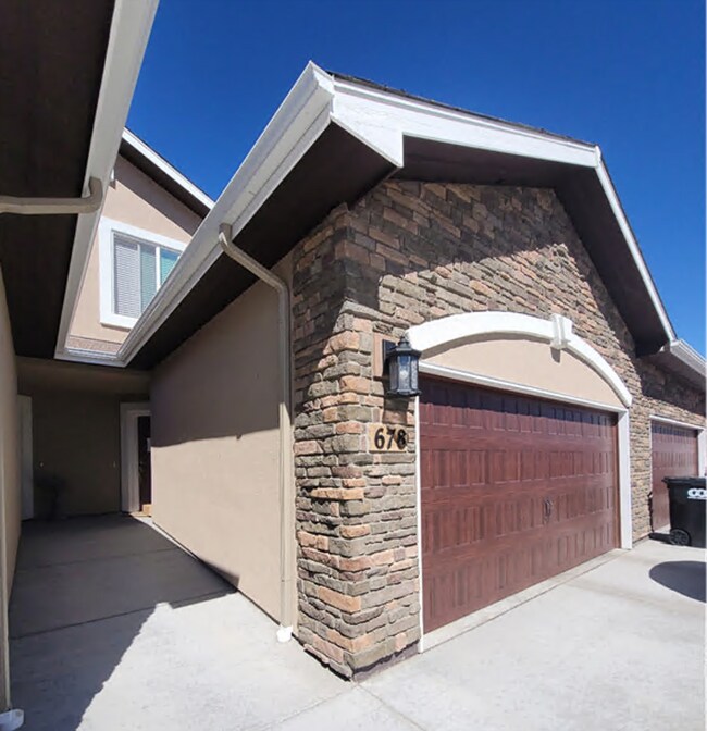 Primary Photo - Beautiful 3-Bed, 2.5-Bath Villa in Northga...
