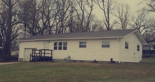 Primary Photo - 210 South St