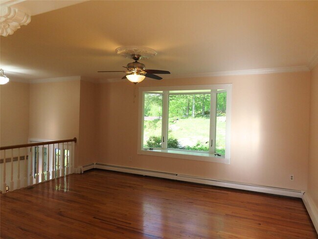 Building Photo - 235 Tammany Hall Rd