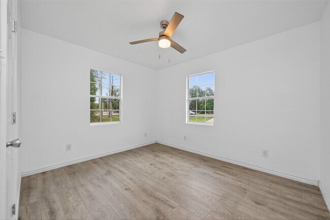 Building Photo - 5199 E Farm to Market 1988