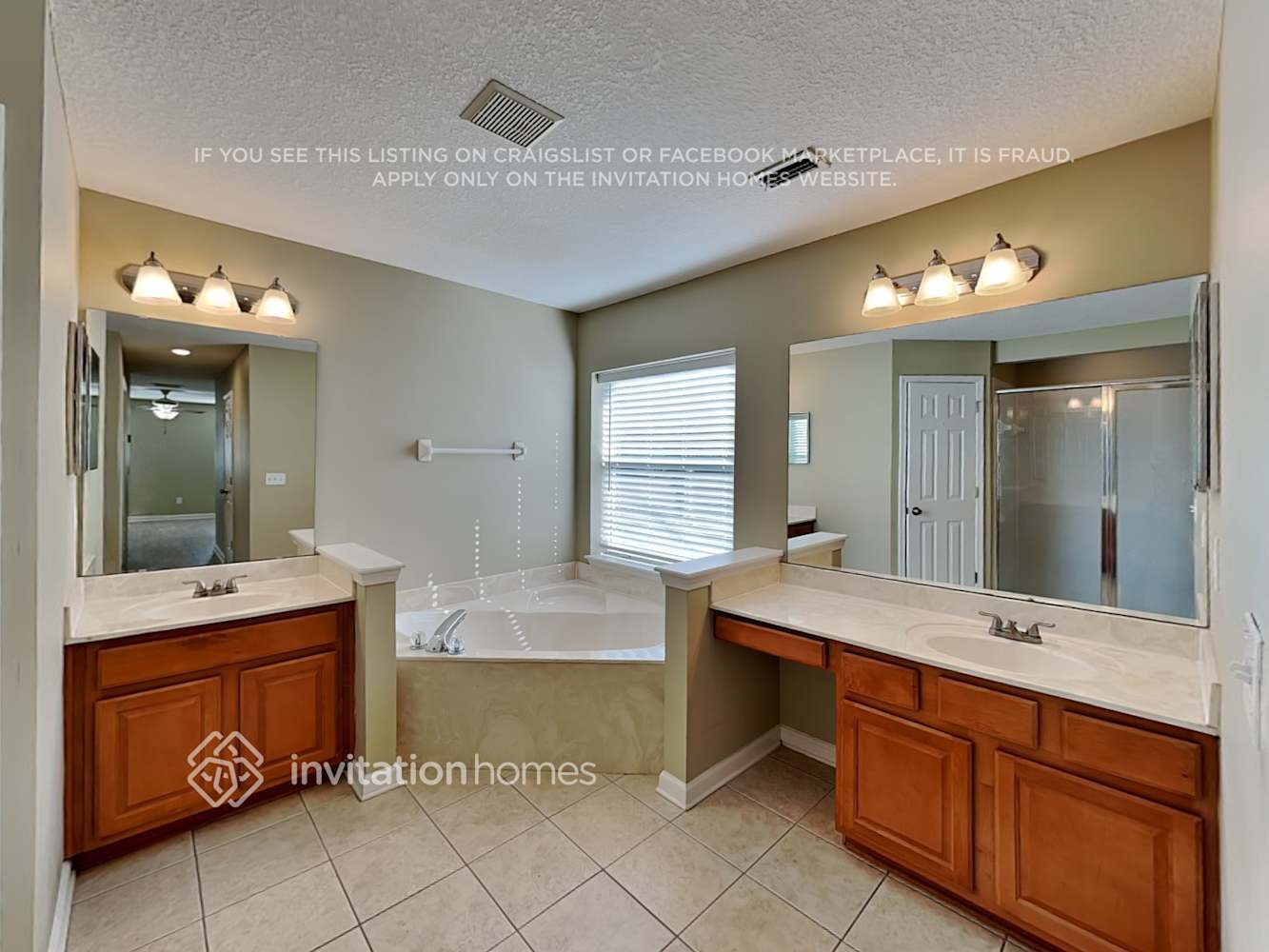 Building Photo - 829 Marjories Way