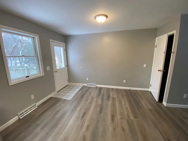 Building Photo - 4259 NY-50