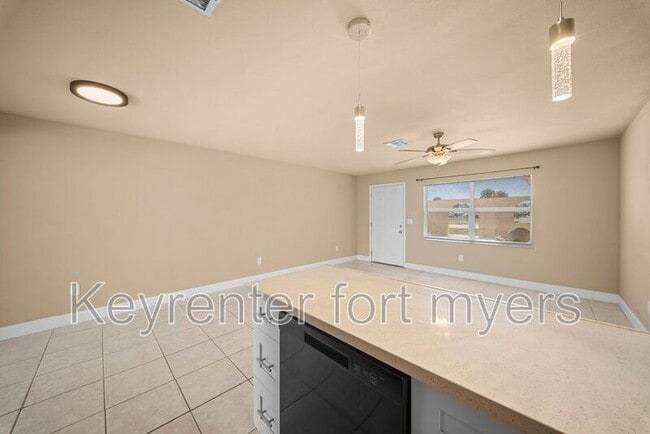 Building Photo - 13405 Pine Needle Ln