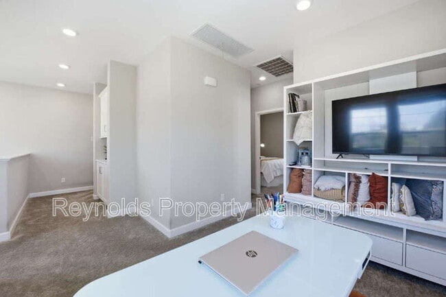 Building Photo - 10517 Theseus Ct