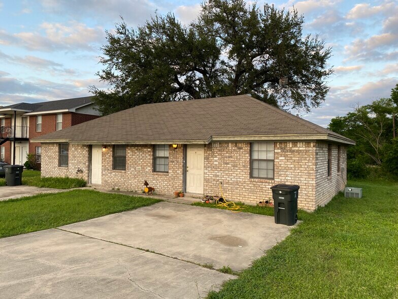 Primary Photo - 1504 Benttree Dr