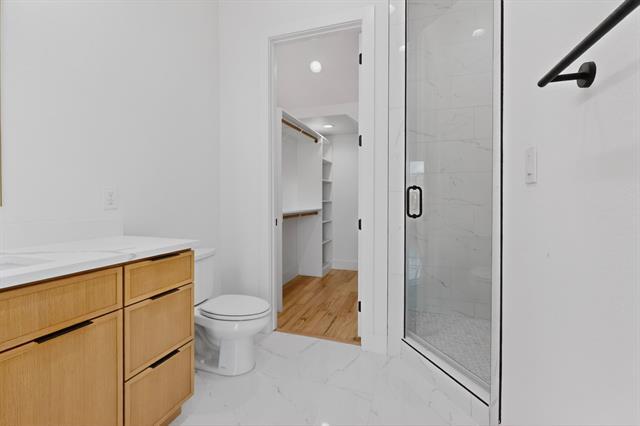 Building Photo - 2080 Kelly Ave