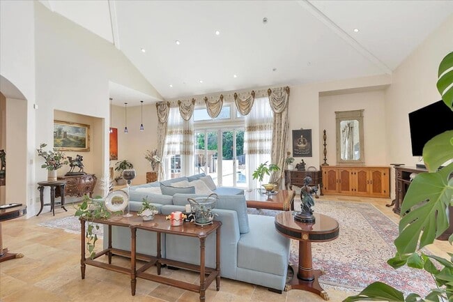 Building Photo - 15219 Sobey Rd