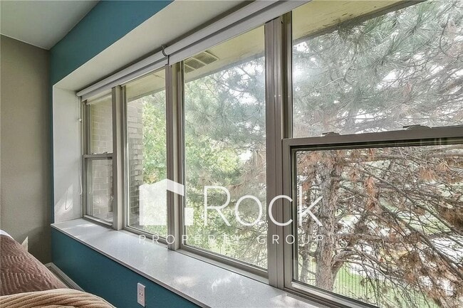 Building Photo - Urban Living in Downtown OKC - 3 Bedrooms/2 Bathrooms with Reserved Covered Parking