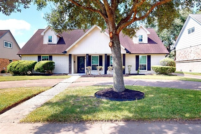 Building Photo - 5731 S Braeswood Blvd