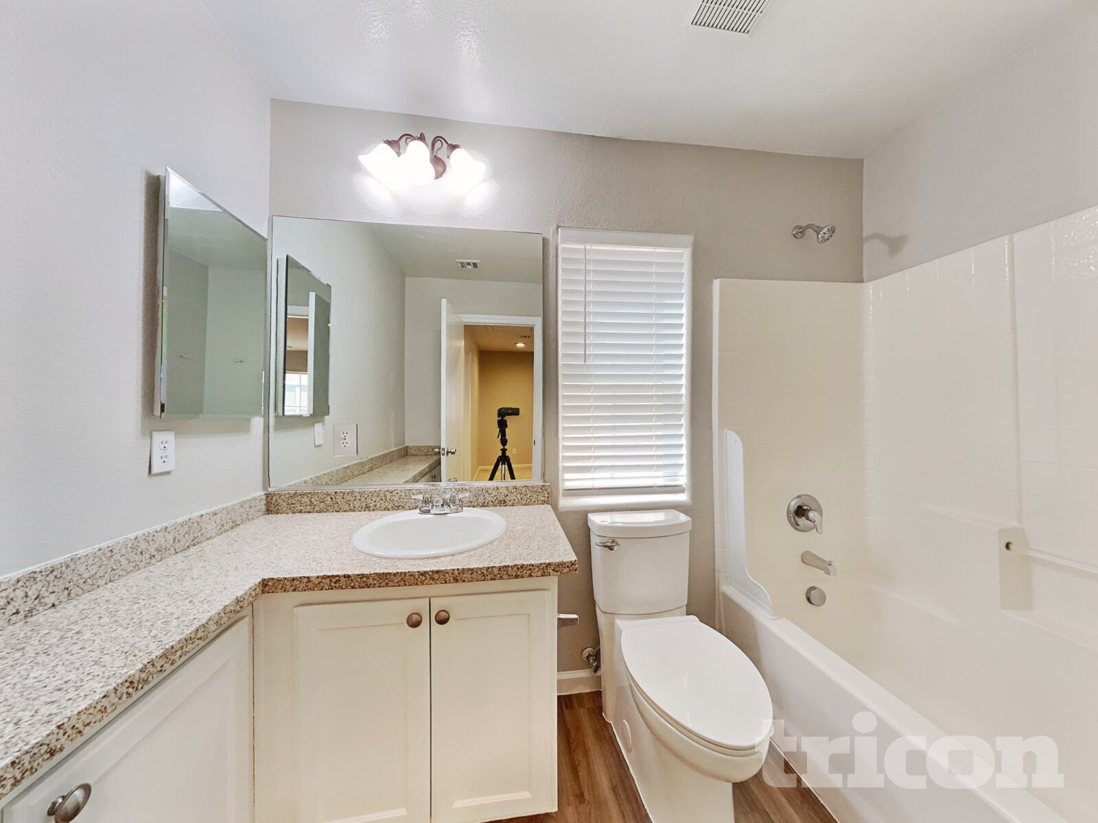 Building Photo - 4598 Hearts Desire Ave