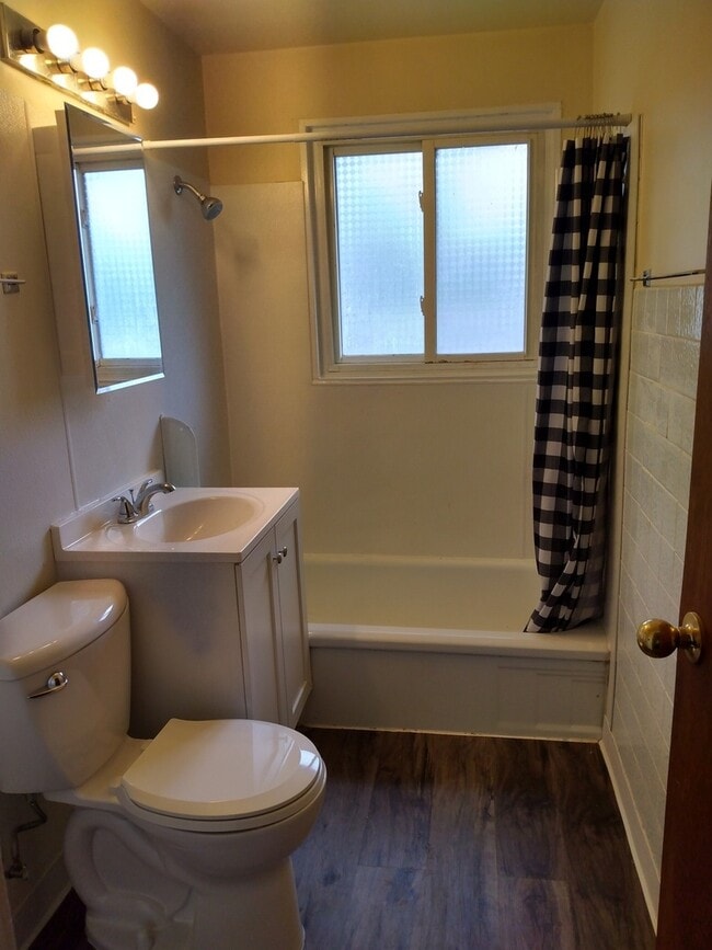 Building Photo - 3484 Western Ave