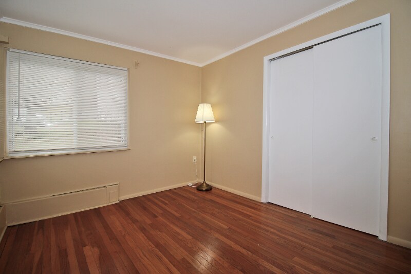 Building Photo - 322 Hays Rd