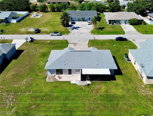 Building Photo - 4135 SW 7th Pl