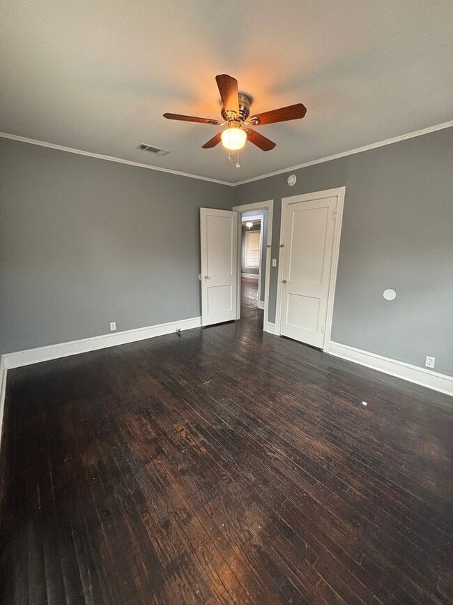 Building Photo - E Merrick