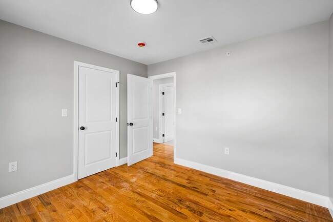 Building Photo - Beautifully Remodeled 3-Unit Rental Property
