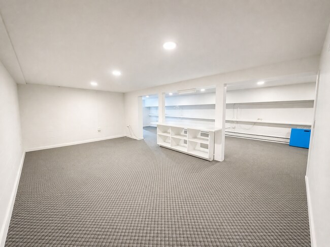 Building Photo - 119 Edgewood Rd
