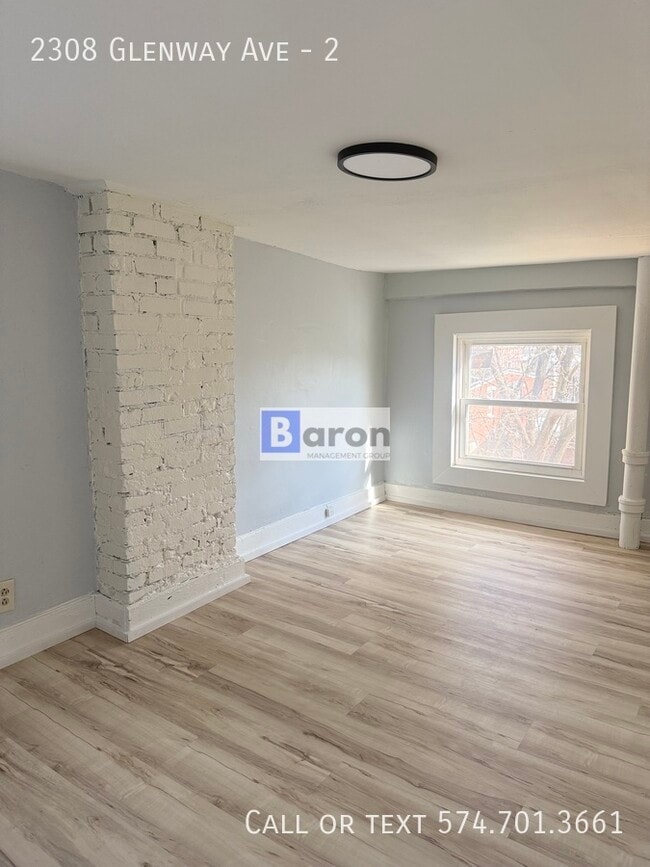 Building Photo - 2308 Glenway Ave