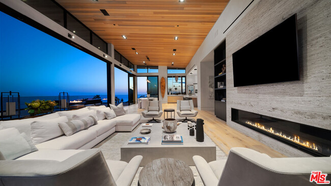 Building Photo - 3881 Puerco Canyon Rd